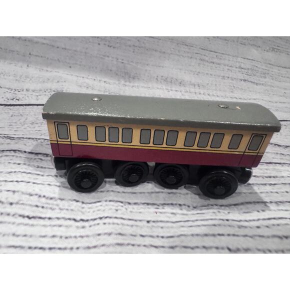 Vintage Thomas & Friends Wooden Railway Express Coaches - Picture 1 of 5
